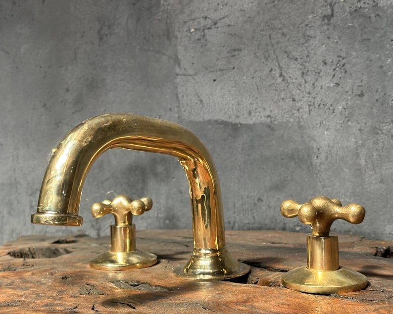 Brass Deck Mounted Sink Faucet