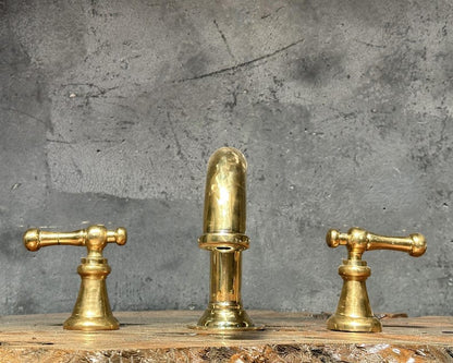 Brass Deck Mounted Sink Faucet