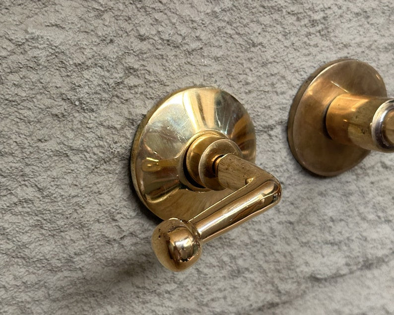 Brass Tap bathroom Wall mounted Faucet with lever handles